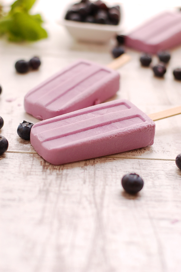 Blueberry and Purple Sweet Potato Creamy Popscicles! Yummy and easy to make, delicious for summer days!