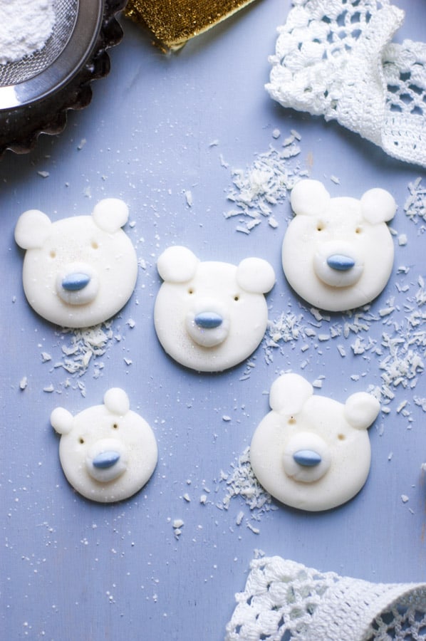 Polar Bear Peppermint Creams | via @annabanana.co