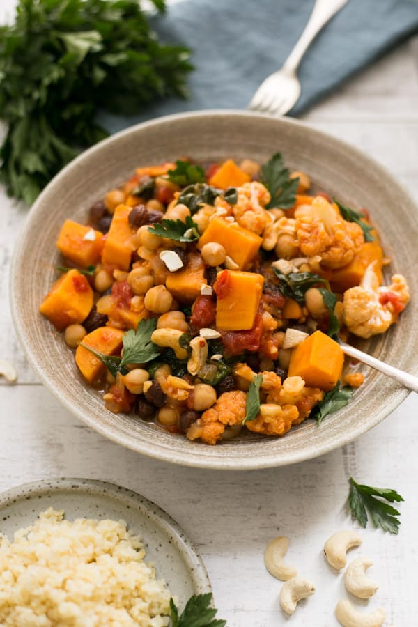 Sweet potato chickpea curry served with protein rich bulgur wheat | via @annabanana.co