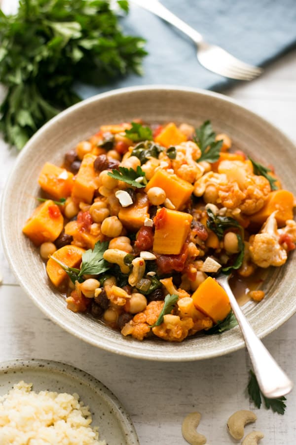 Sweet potato chickpea curry served with protein rich bulgur wheat | via @annabanana.co