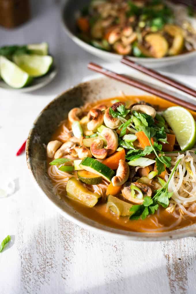 Super easy and quick recipe for Thai red curry noodles! | via @annabanana.co