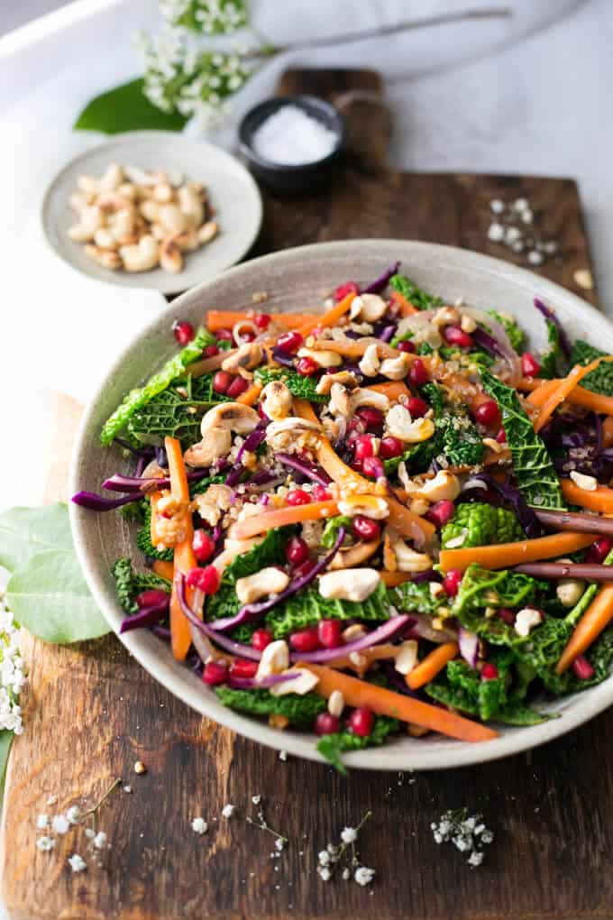 Quinoa stir fry with vegetables and cashew nuts and lime and garlic dressing | via @annabanana.co