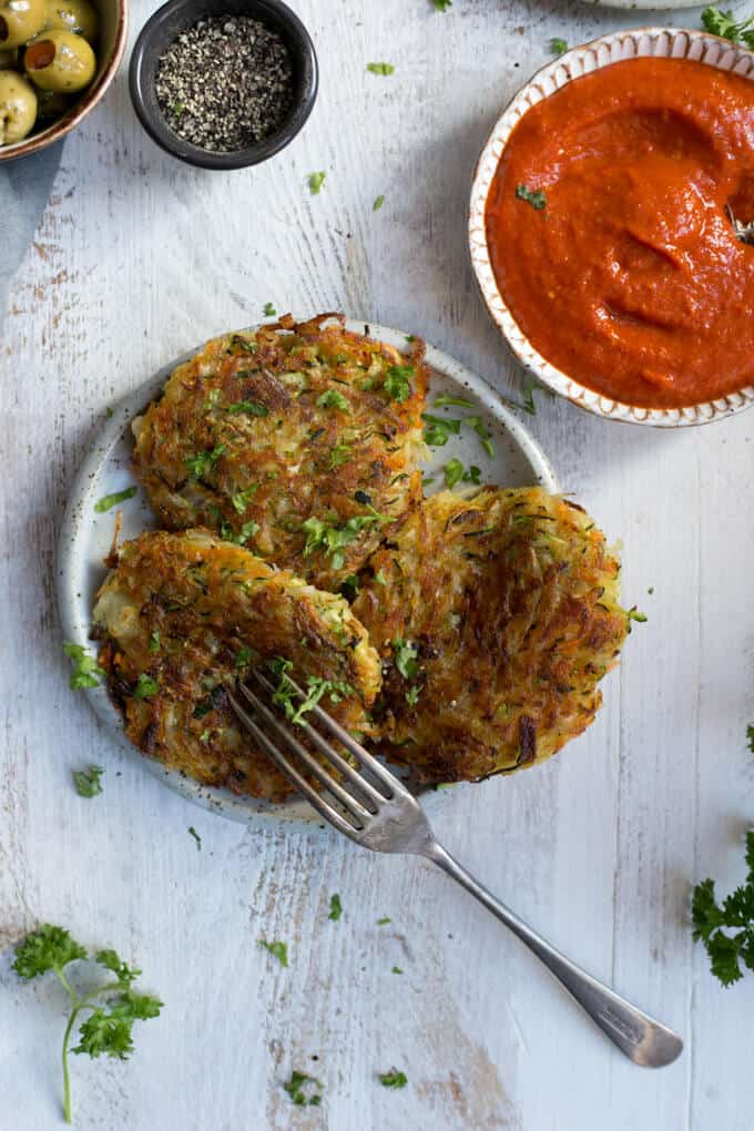 Quick Vegetable Fritters with Smoky Salsa Recipe | via @annabanana.co
