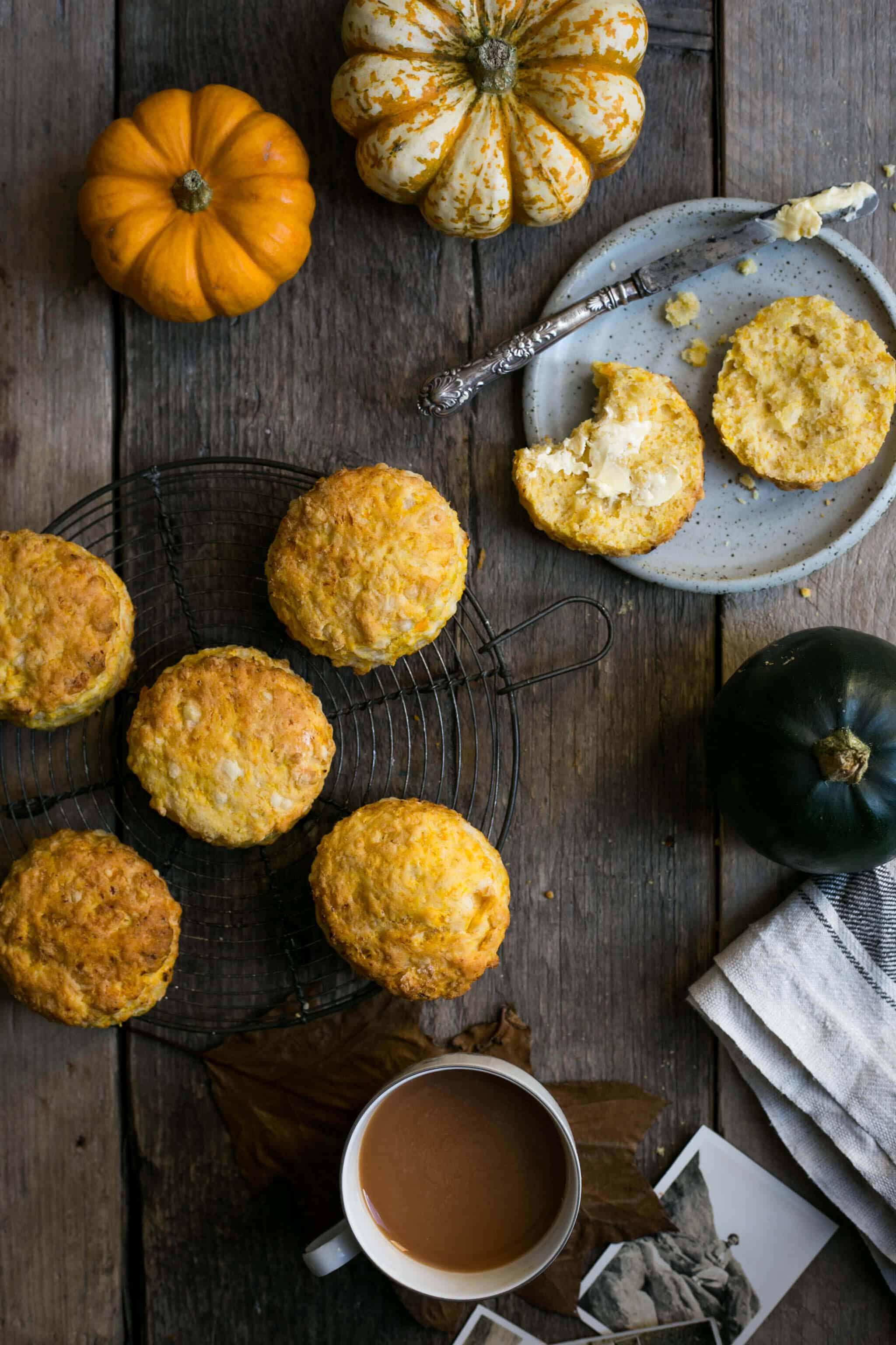 Pumpkin Scones with cheese. Traditional classic with a modern twist! Vegan option! #pumpkin #scones | via @annabanana.co