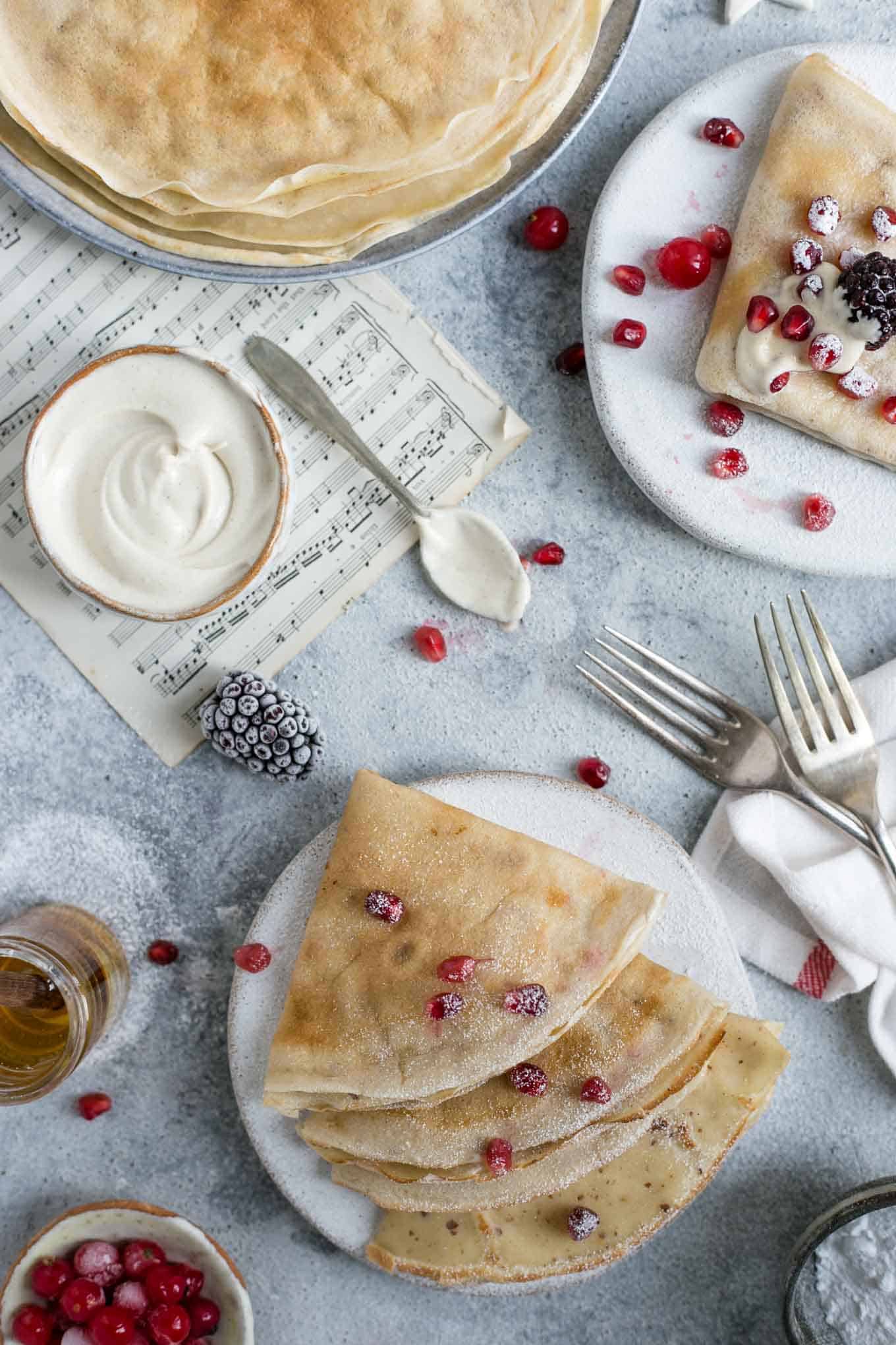 Delicate and delicious french crepes with creamy cashew filling #vegan #crepes #breakfast | via @annabanana.co