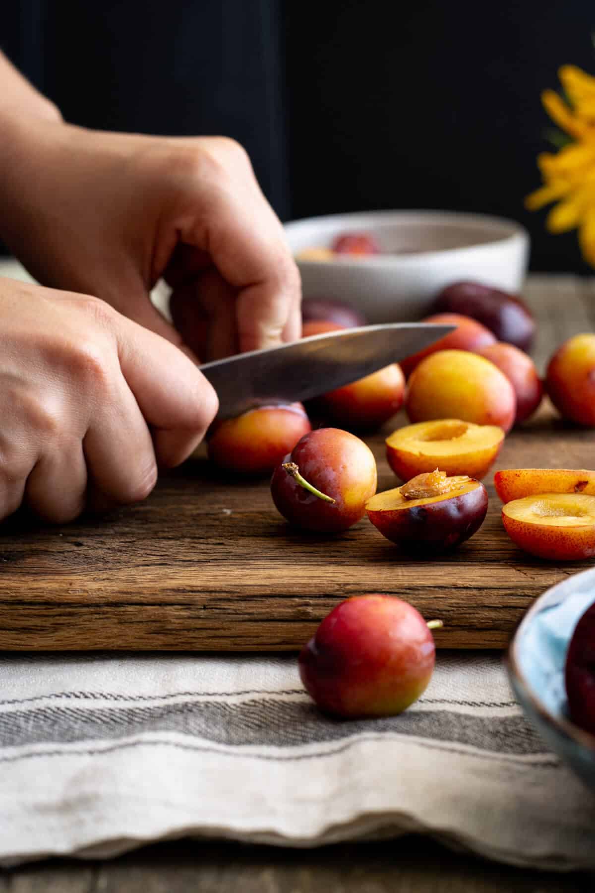 Cutting plums for plum pie