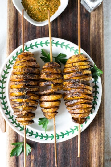 Baked 'Tornado' Potatoes with herbs and spices | via @annabanana.co
