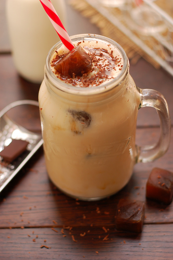 Eiskaffee mit Vanillebohnen