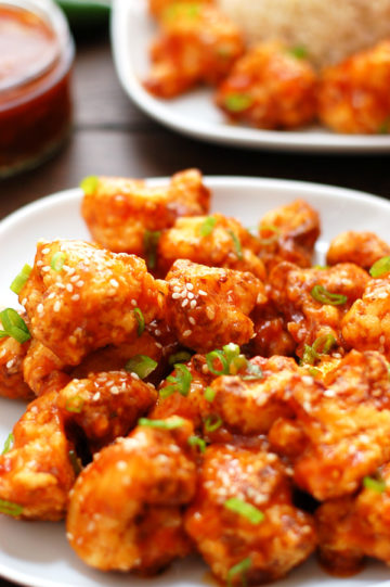 Sticky Cauliflower in Sweet and Spicy Sauce
