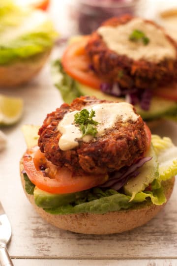 Chickpea-Burgers with Carrot and Beetroot