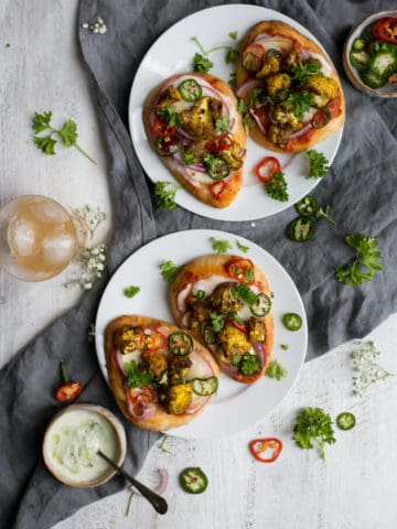 Naan bread pizza with roasted cauliflower and chillies | via @annabanana.co