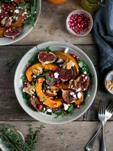 Roasted pumpkin salad with walnuts and caramelised figs. Perfect seasonal #salad #vegan #vegetarian | via @annabanana.co